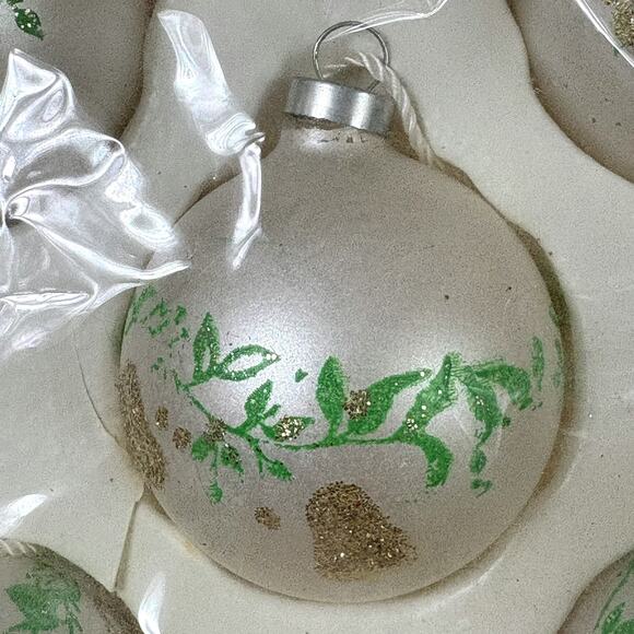 Vintage Pyramid Glass Ball Christmas Ornament Box Set of 5 Stenciled Glitter - Picture 3 of 4